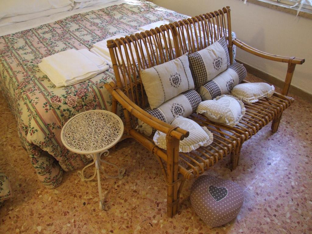 Vacanze Toscane In The Seaside Марина-ді-Кастаньєто-Кардуччі Номер фото
