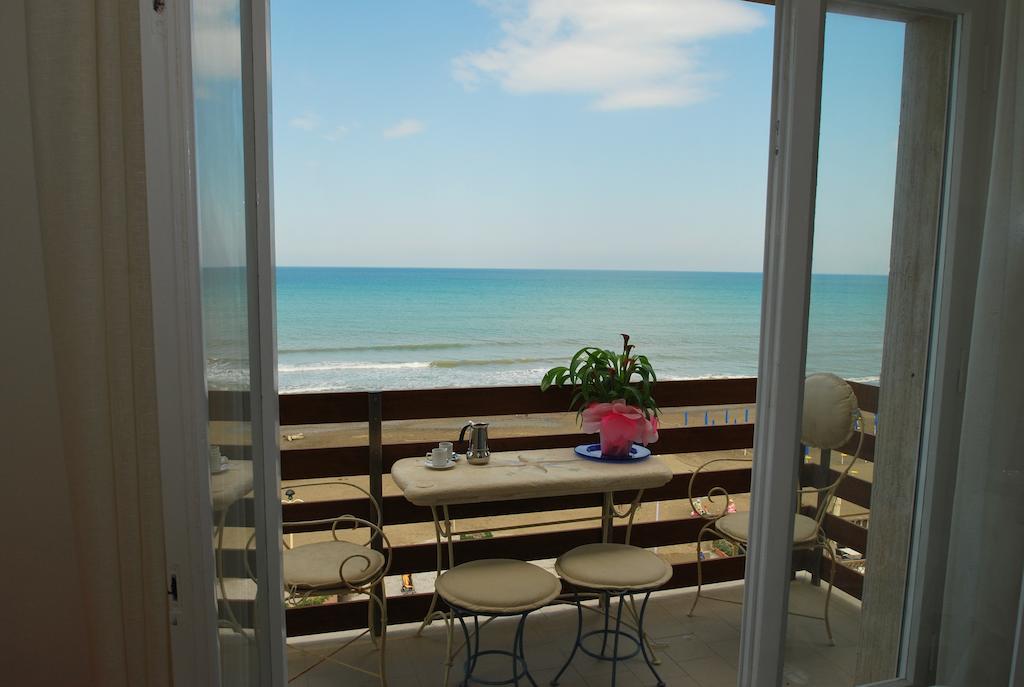 Vacanze Toscane In The Seaside Марина-ді-Кастаньєто-Кардуччі Номер фото